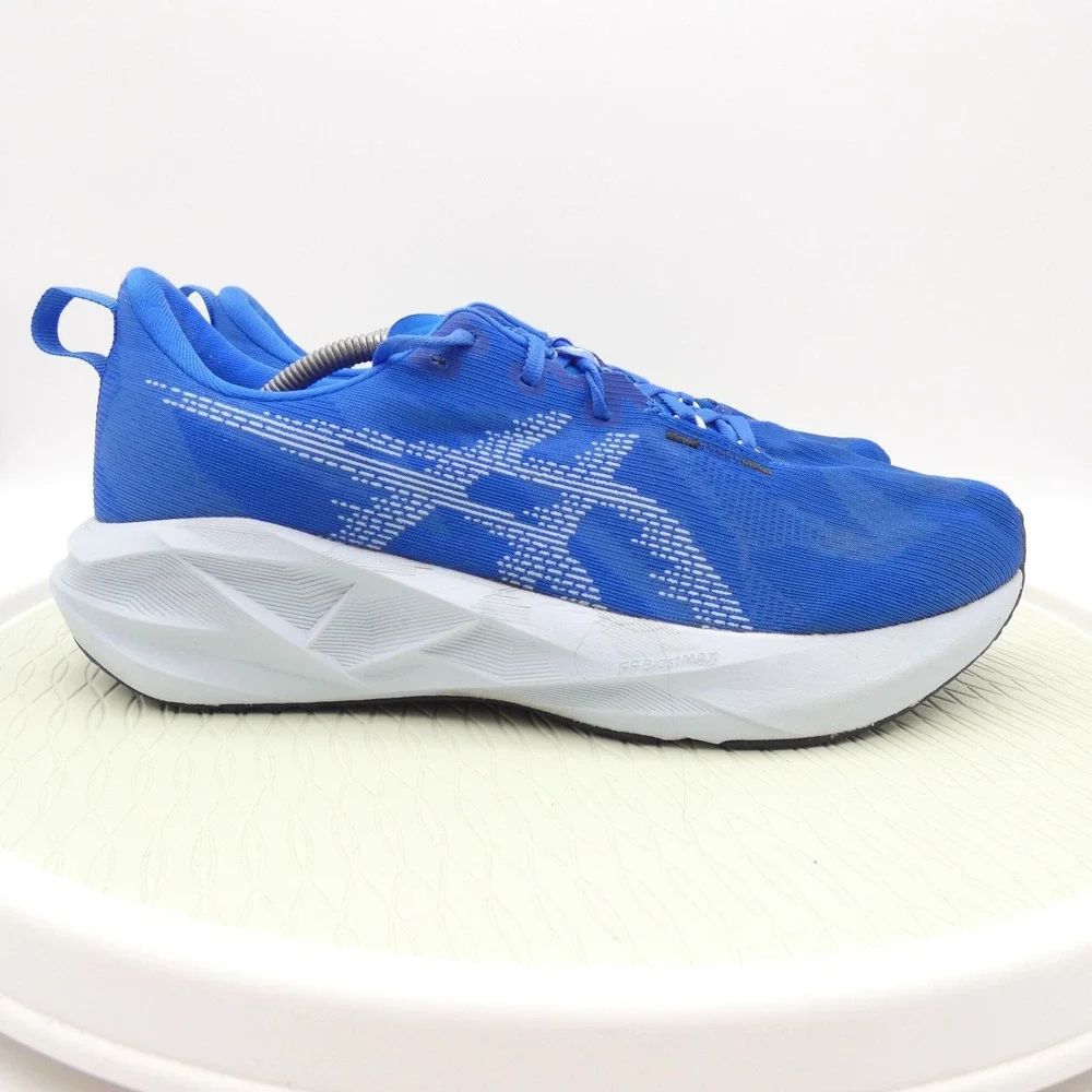 ASICS Novablast 3 Blue White Running Shoes 1011B974 Mens 11.5 Sneaker
